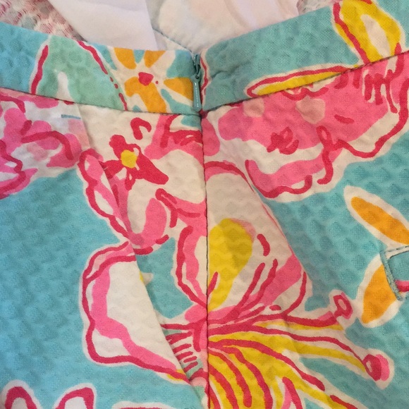 Lilly Pulitzer blue and pink shorts - Picture 3 of 4